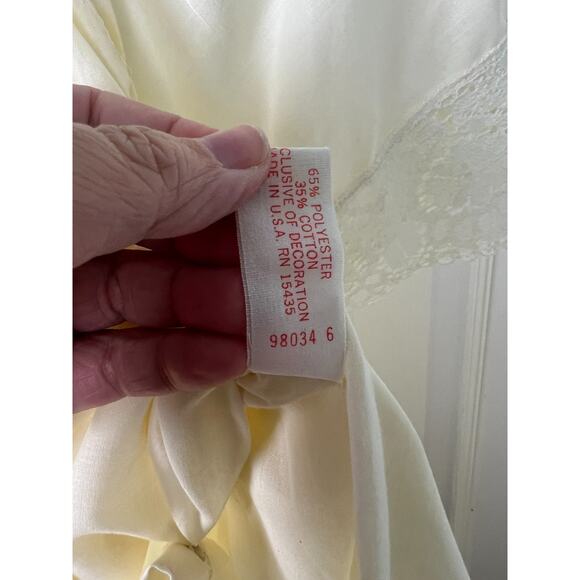 Vintage Yellow Gilead Lace Button Front House Robe Dress Coat Granny Chic Small - Picture 3 of 7